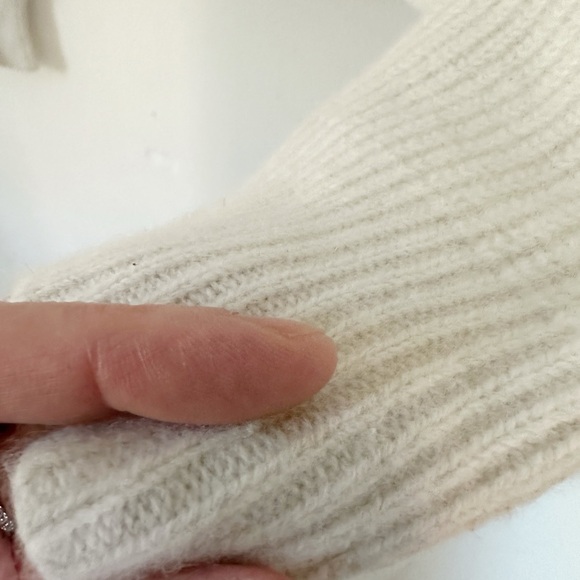 Jenni Kayne XXS Cropped Cashmere Cocoon Cardigan in White - Picture 6 of 6